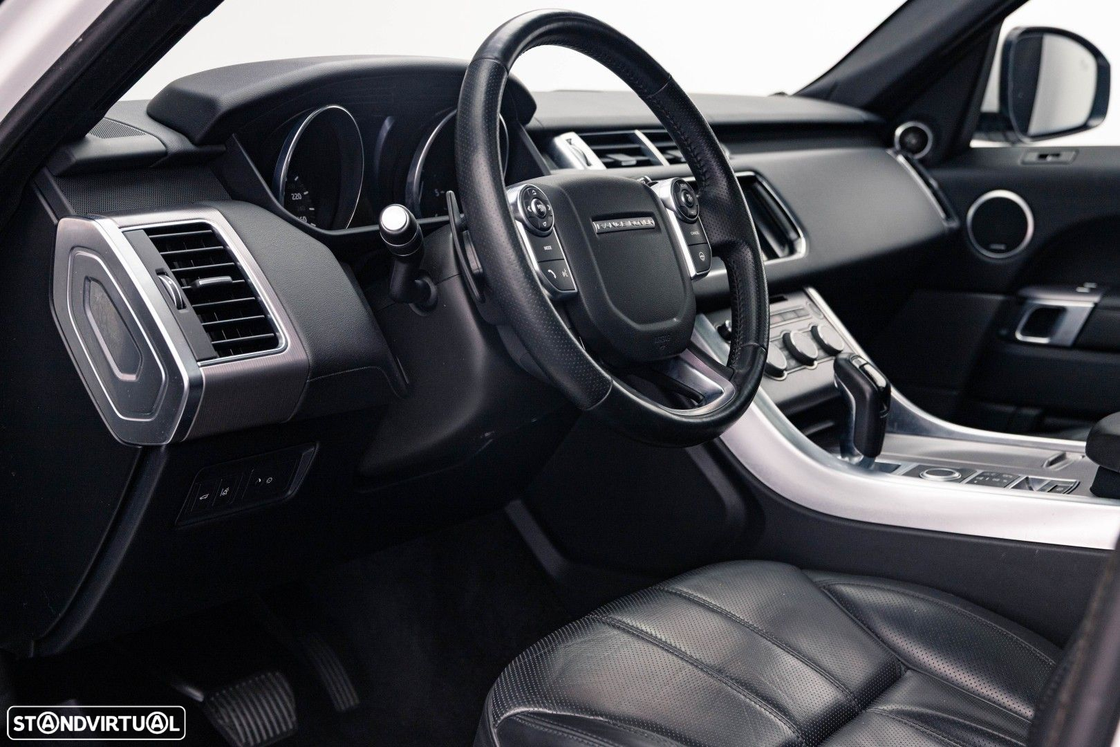 Land Rover Range Rover Sport 3.0 TDV6 HSE Dynamic - 28