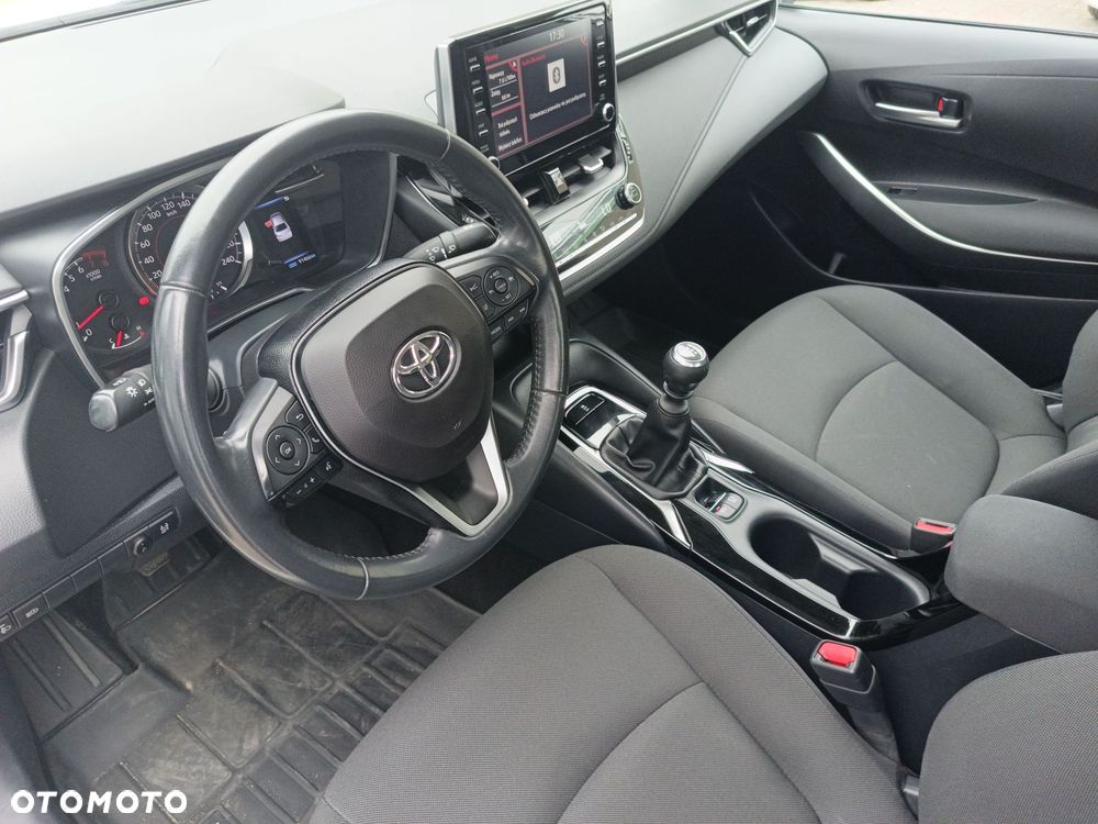 Toyota Corolla - 9