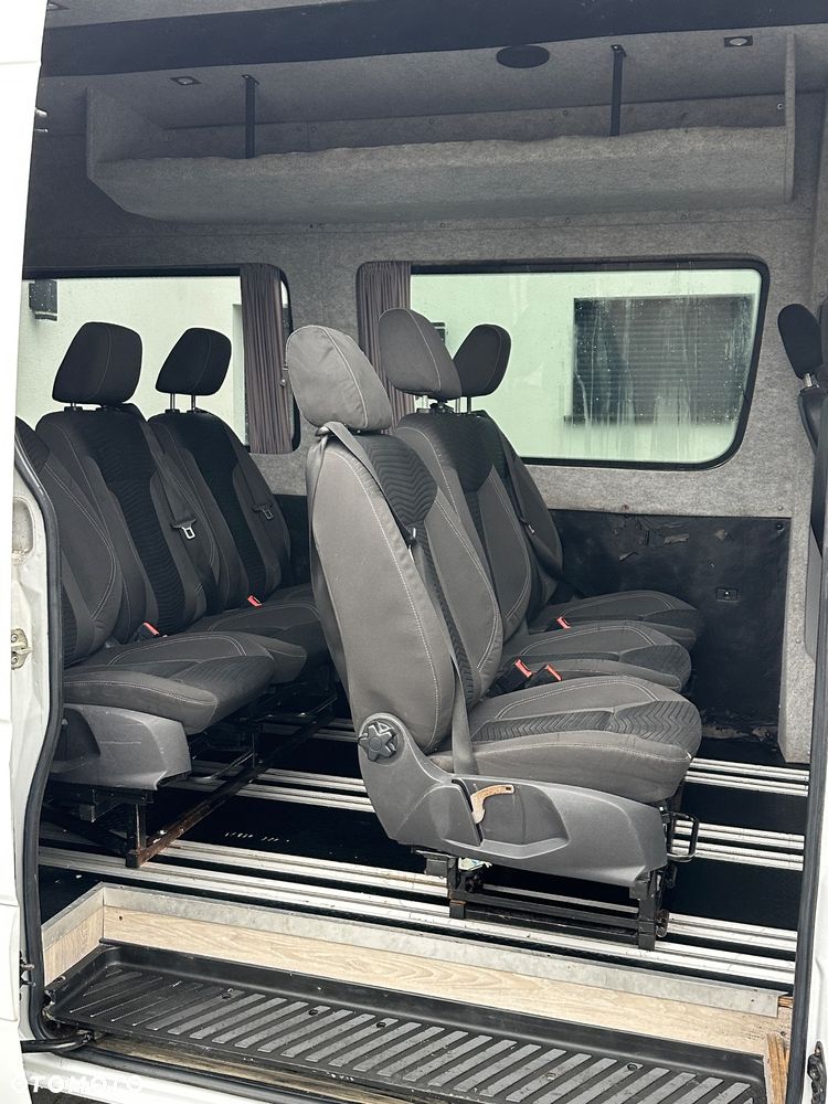 Mercedes-Benz Sprinter - 19