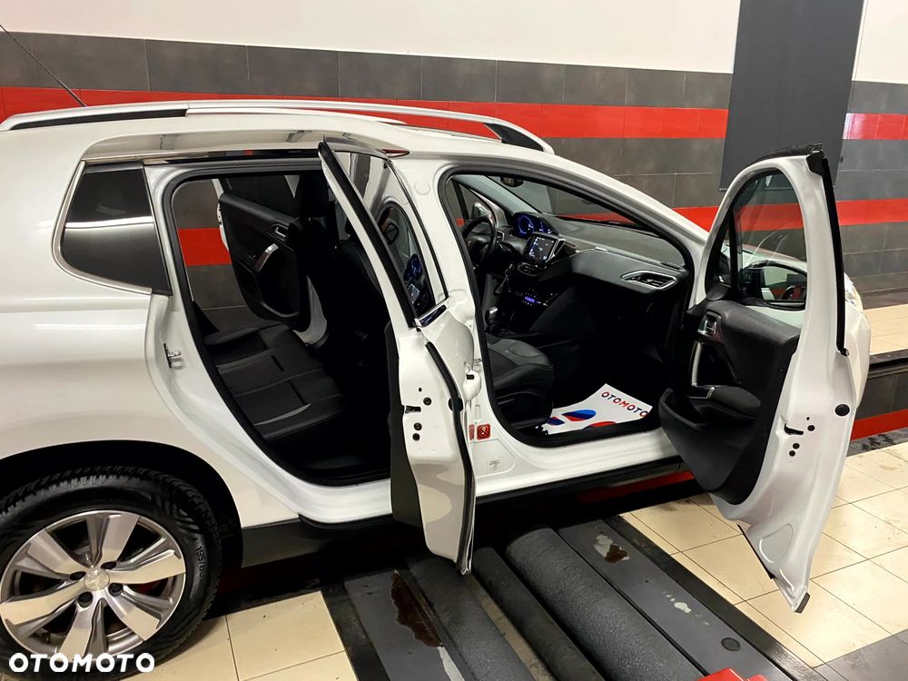 Peugeot 2008 BlueHDi 100 STOP & START Business-Line - 19