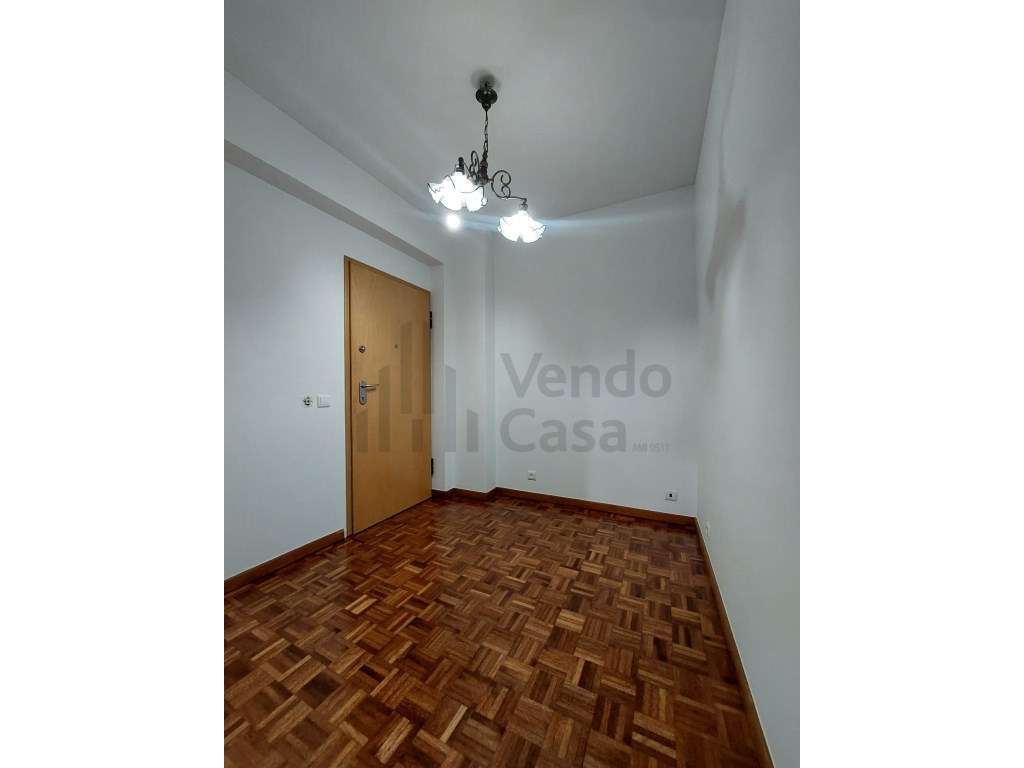Arrenda-se T3 Braga à Av. Liberdade - Grande imagem: 5/7