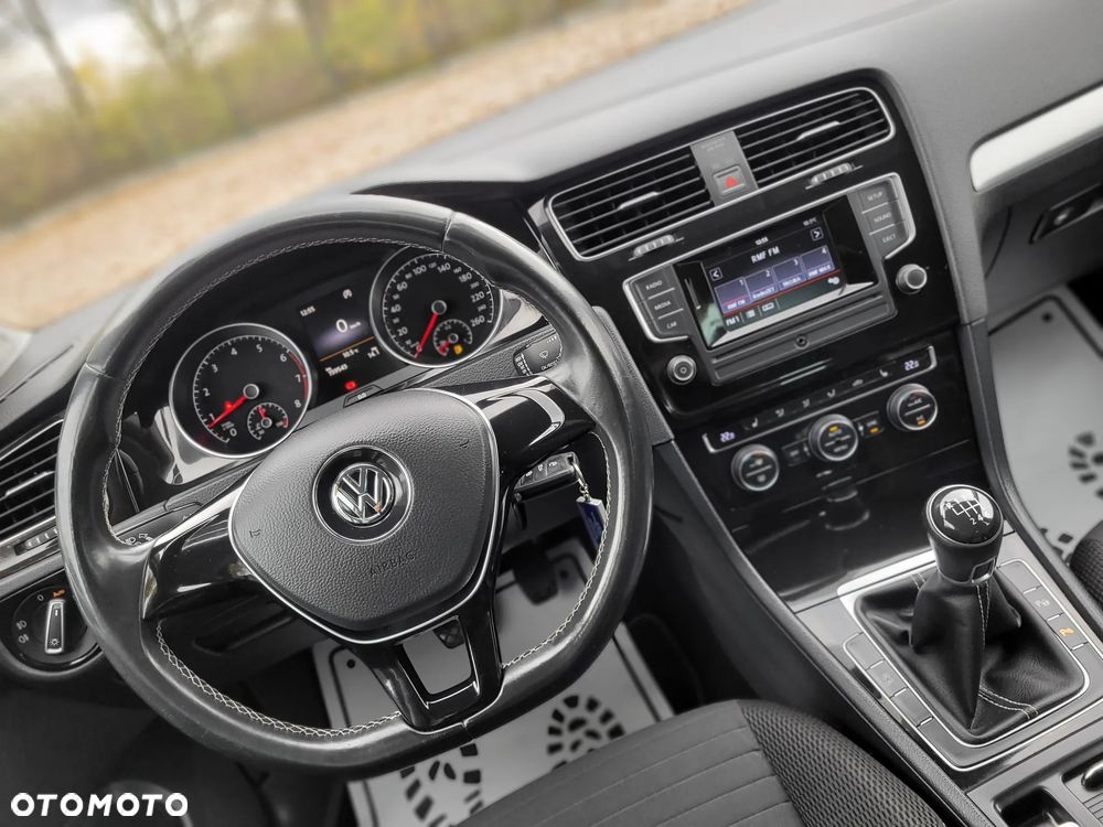 Volkswagen Golf 1.2 TSI BlueMotion Technology Cup - 22
