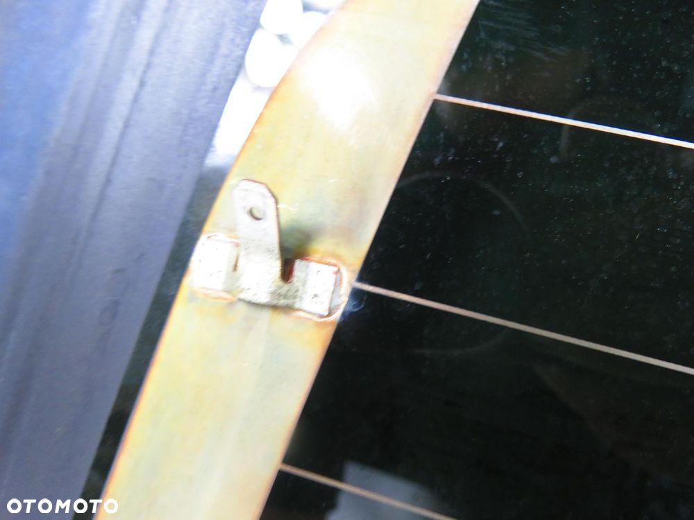 SZYBA TYLNA CHEVROLET BLAZER S10 - 5