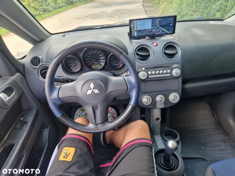Mitsubishi Colt - 30