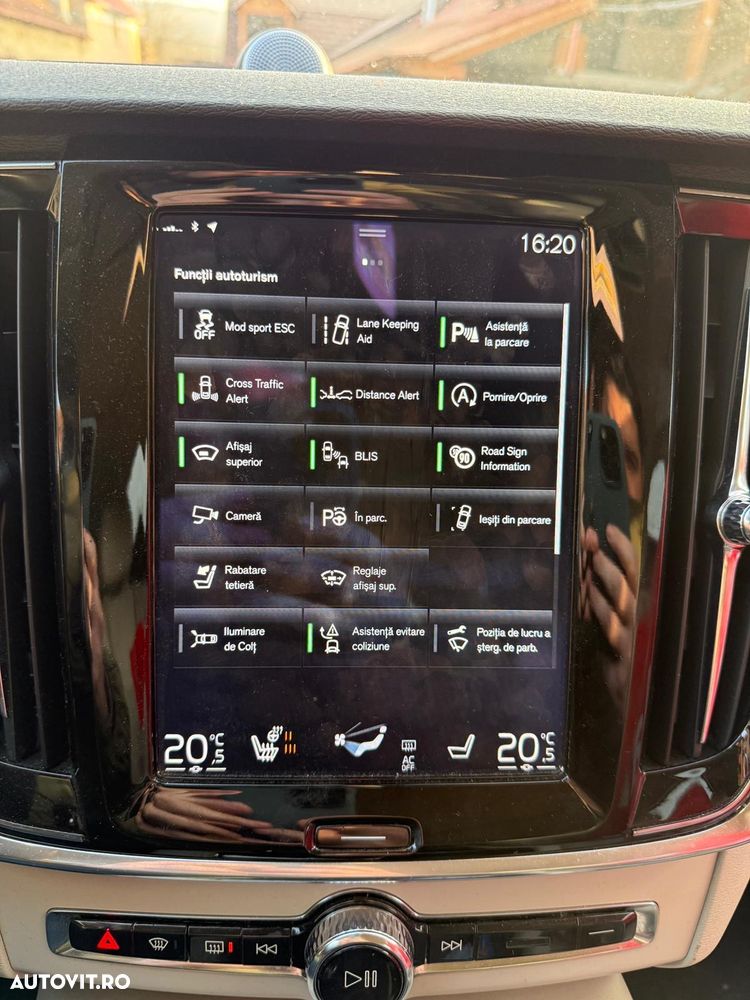 VOLVO S90 2016 — imagine 14