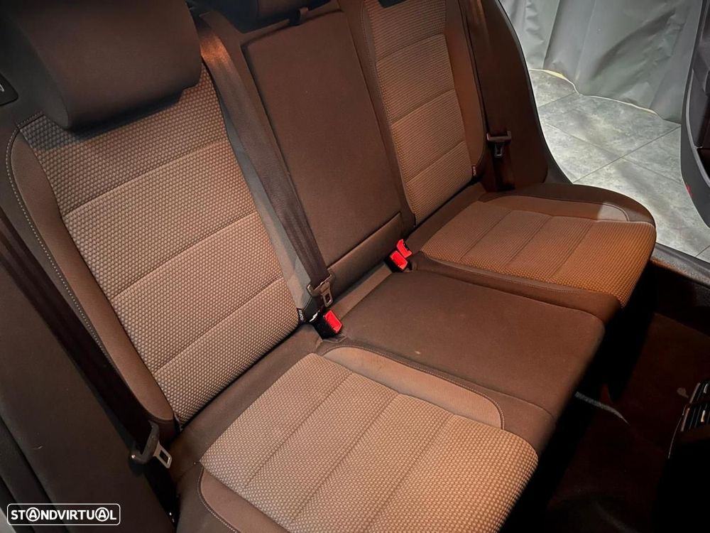 VW Golf Variant 1.6 TDi DPF Comfortline - 12