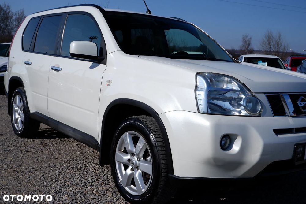 Nissan X-Trail 2.0 dCi 4x4 DPF Automatik Platinum - 2