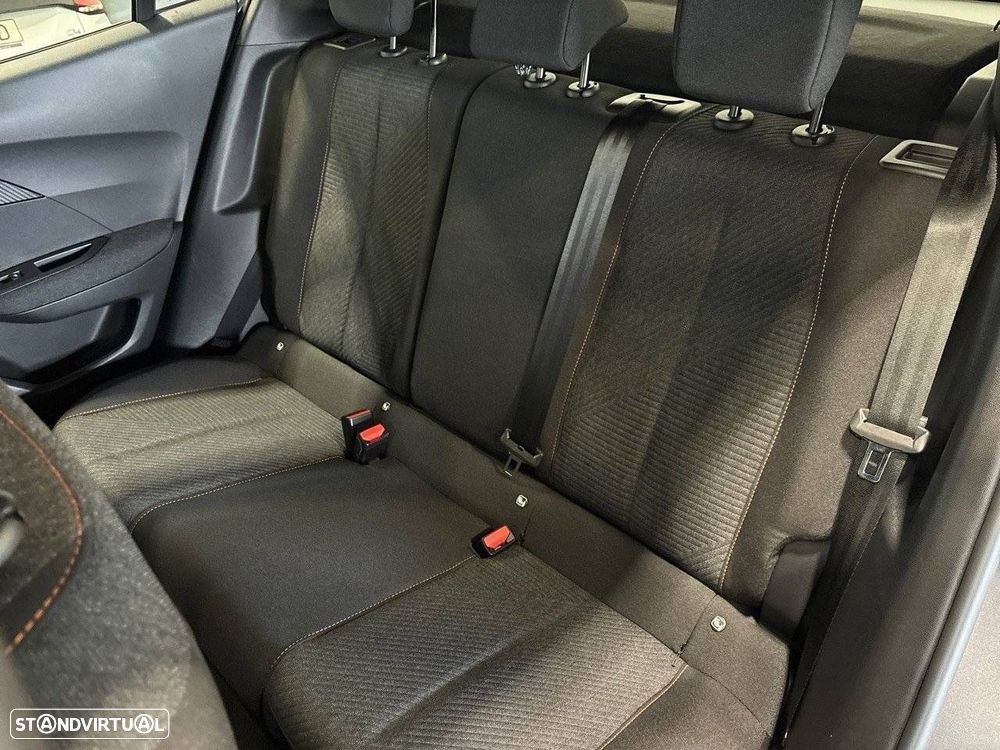 Peugeot 2008 1.2 PureTech Style - 19