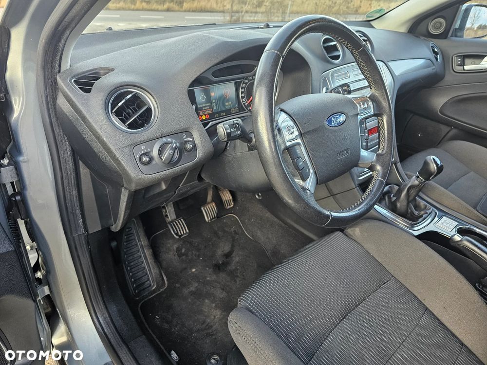 Ford Mondeo 2.0 FF Platinium X Plus (Titanium) - 26