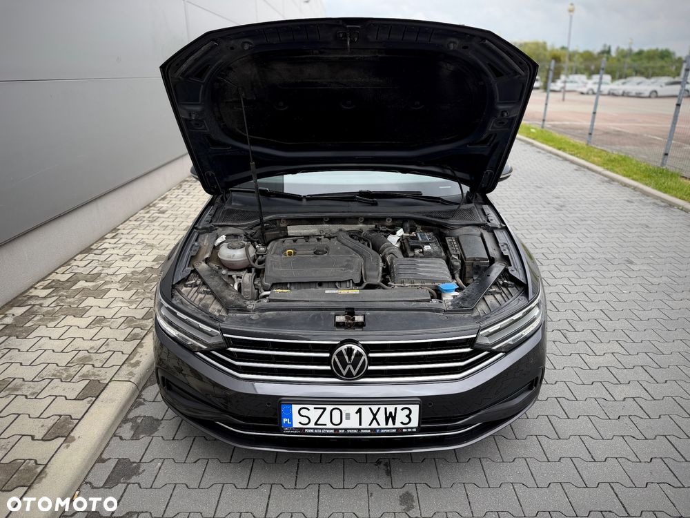 Volkswagen Passat 1.5 TSI EVO Business - 9