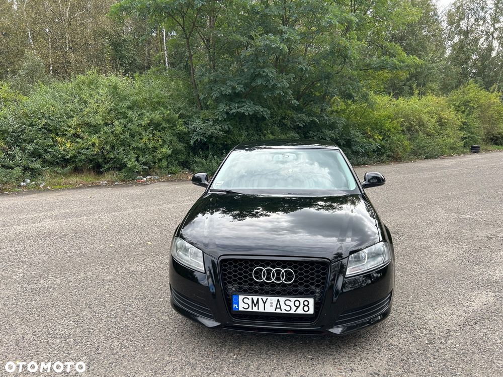 Audi A3 1.6 Ambiente - 2