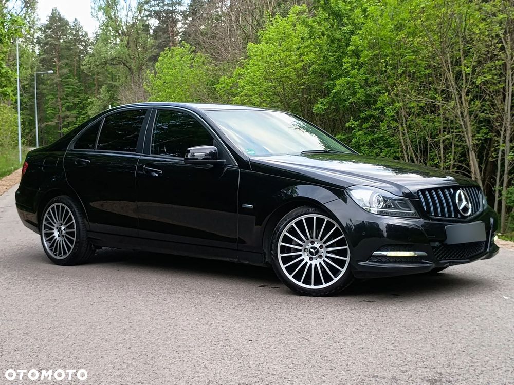 Mercedes-Benz Klasa C 180 BlueEFFICIENCY Elegance - 5