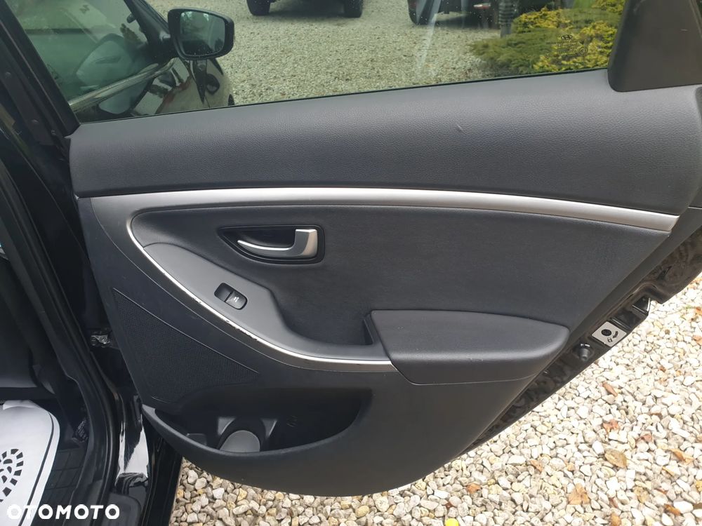 Hyundai i30 1.4 Premium - 12