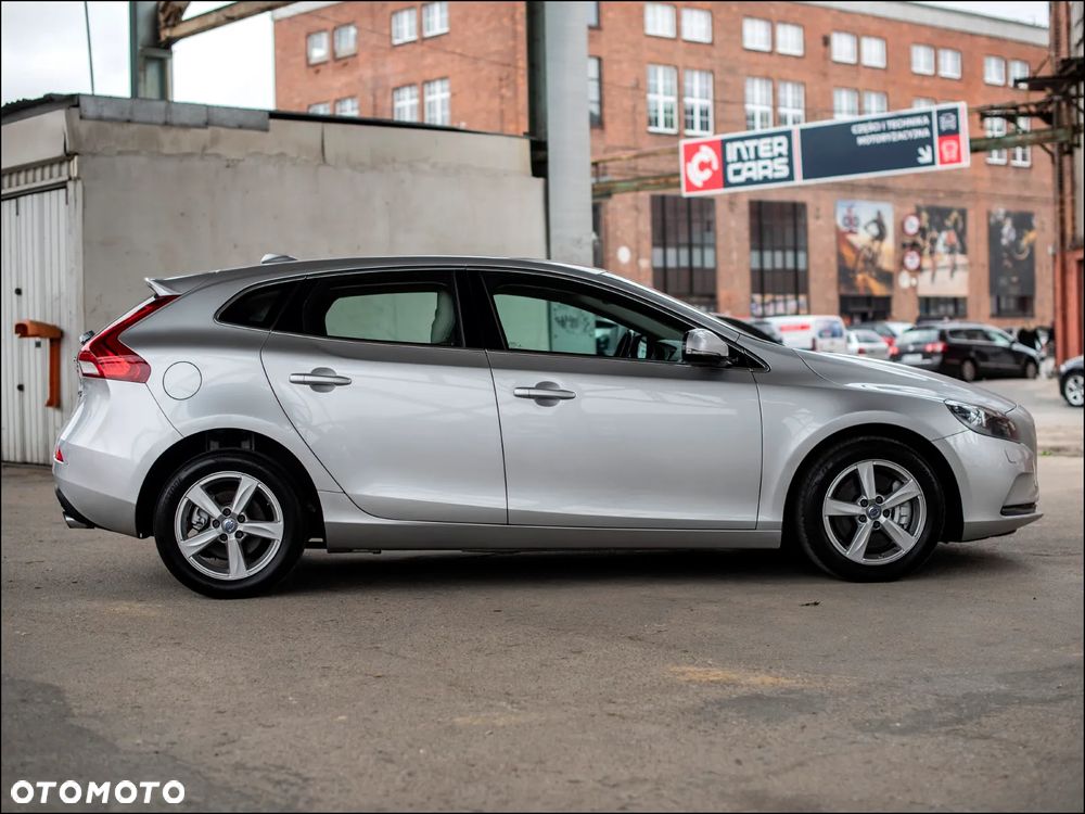 Volvo V40 - 10