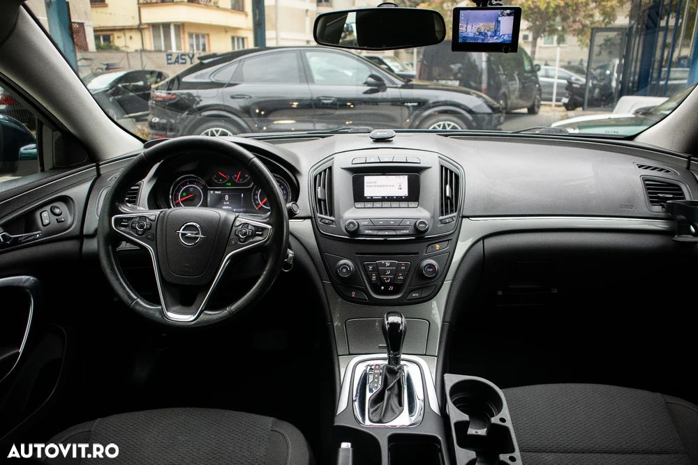 Opel Insignia - 20