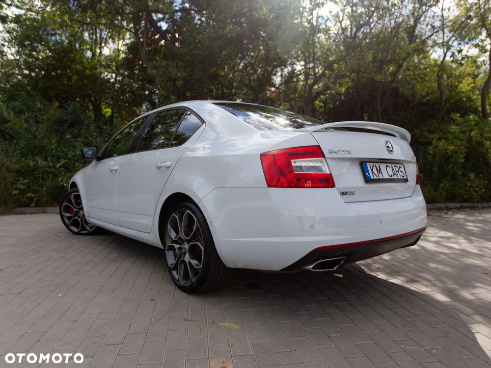 Skoda Octavia 2.0 TDI RS - 11