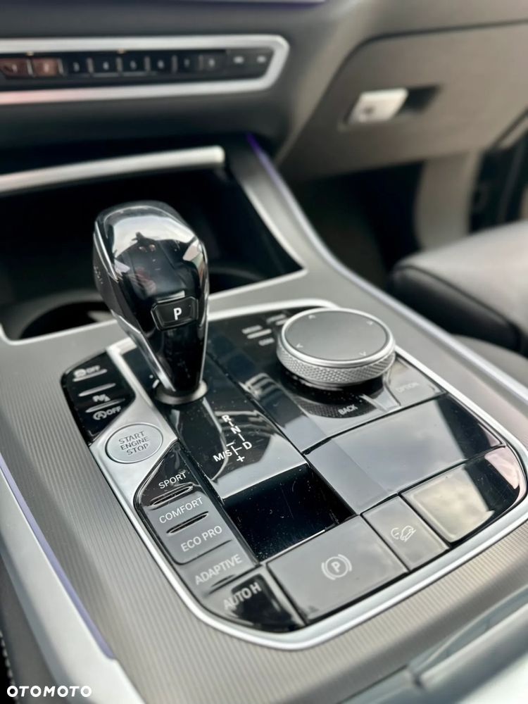 BMW X5 xDrive25d - 14