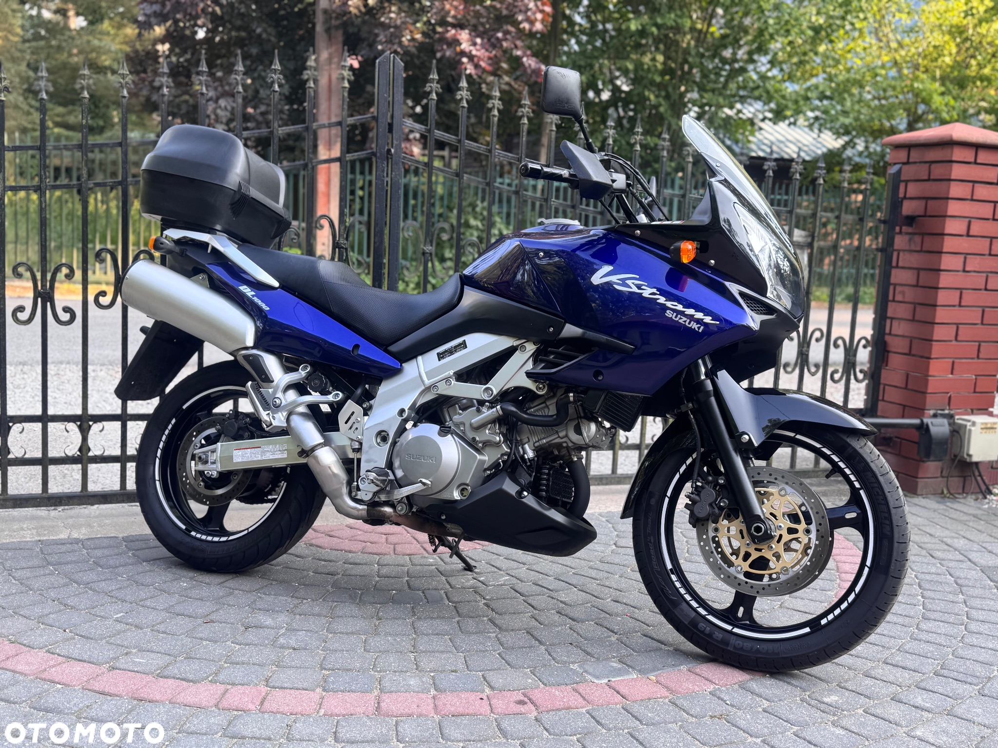 Suzuki DL - 2