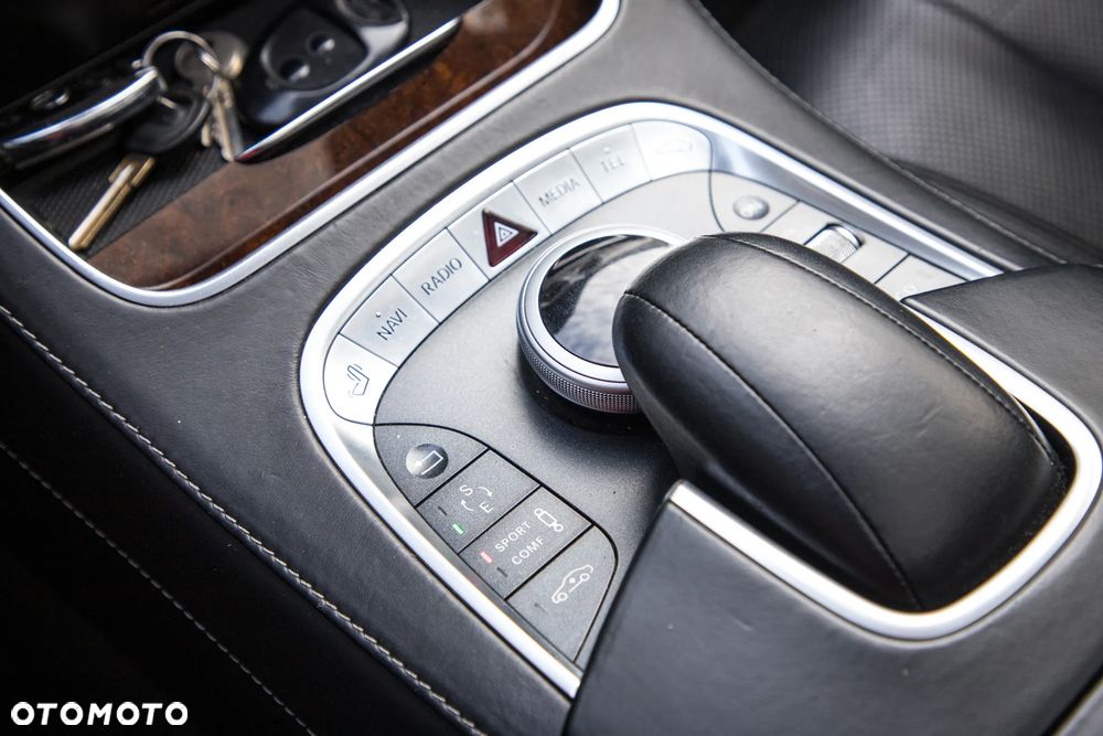 Mercedes-Benz Klasa S 500 7G-TRONIC - 28