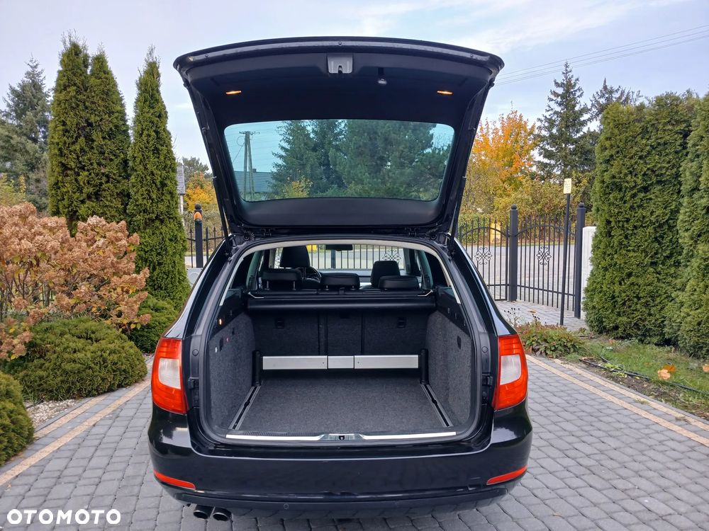 Skoda Superb 2.0 TDI Exclusive - 33