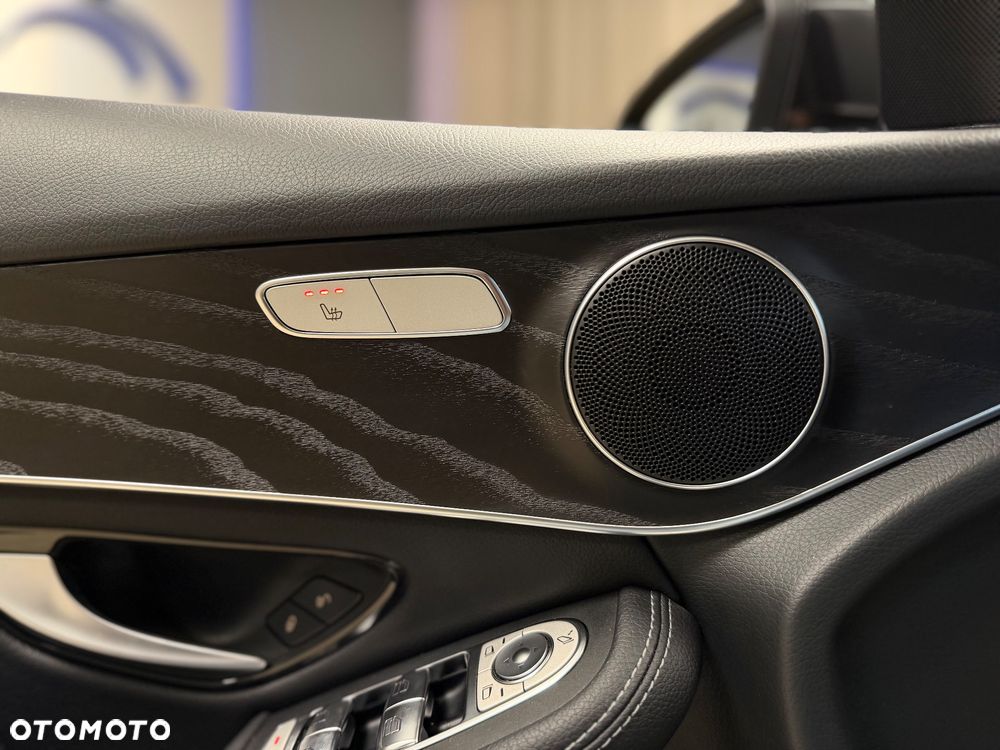 Mercedes-Benz GLC 200 4Matic 9G-TRONIC AMG Line - 14