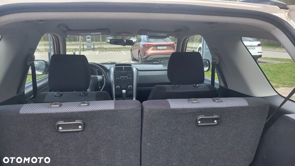 Suzuki Grand Vitara 1.6 - 37