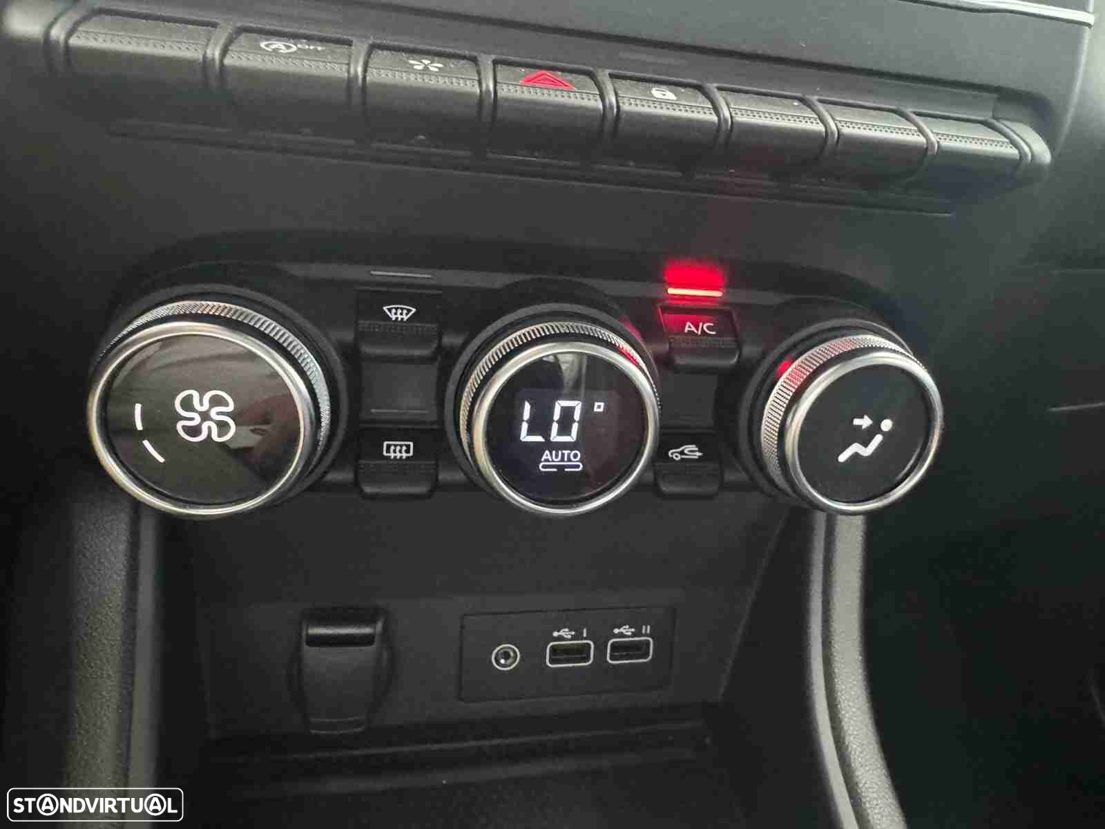 Renault Captur 1.0 TCe Techno - 12