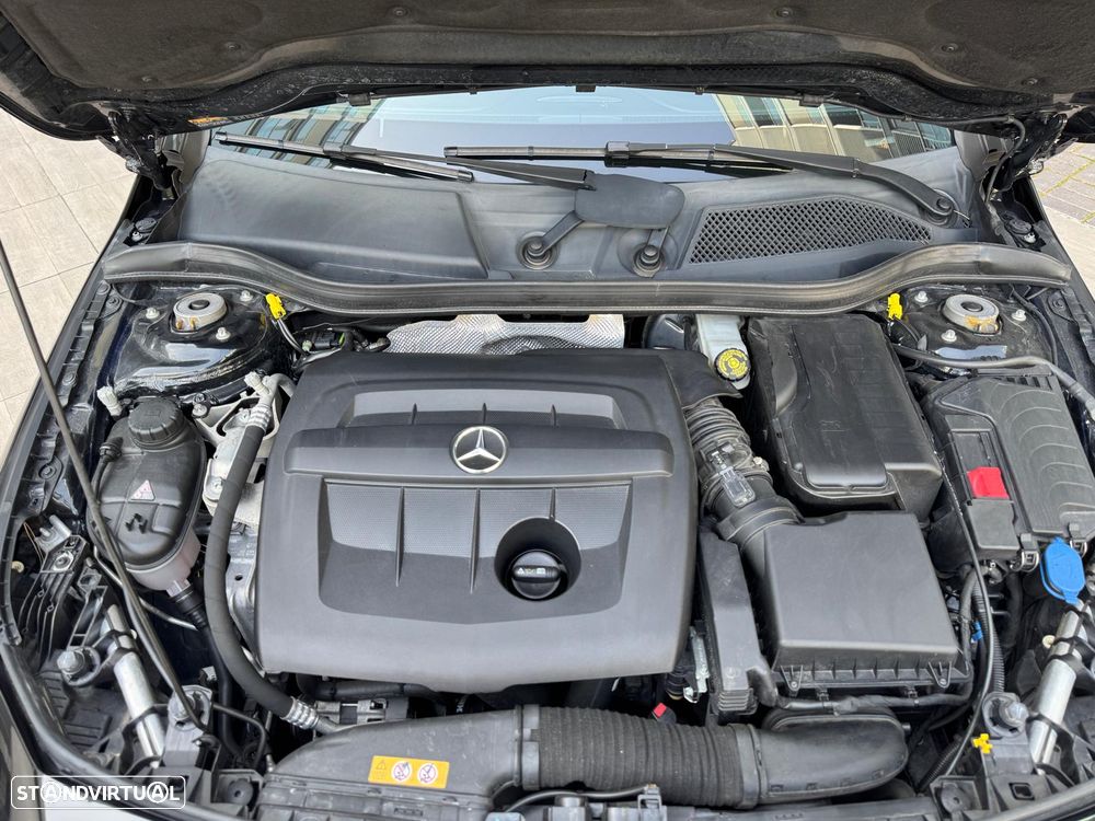 Mercedes-Benz CLA 180 d Shooting Brake AMG Line Aut. - 14
