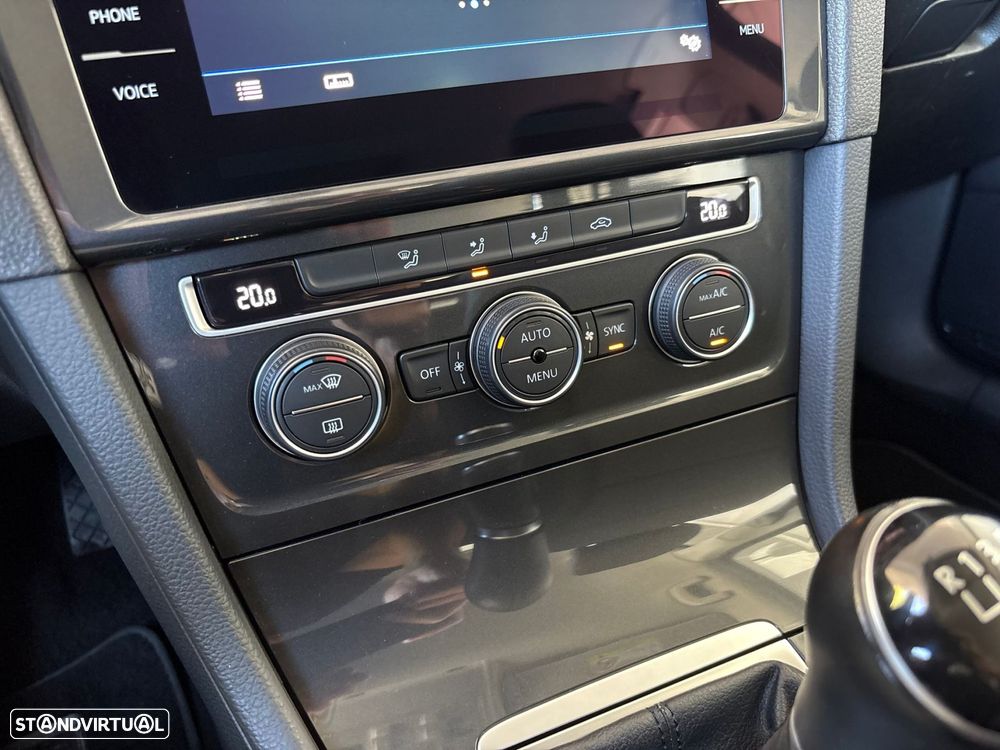 VW Golf Variant 1.6 TDi Confortline - 44