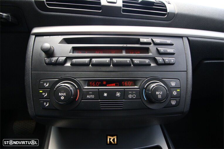 BMW 120 iA Sport - 15