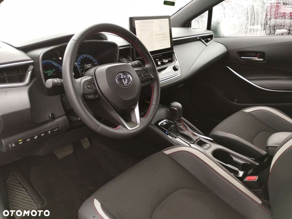 Toyota Corolla 1.8 Hybrid GR Sport Dynamic - 12