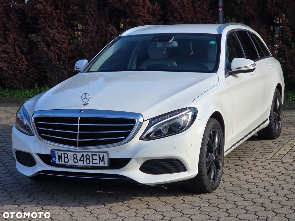 Mercedes-Benz Klasa C 200 7G-TRONIC Exclusive - 36
