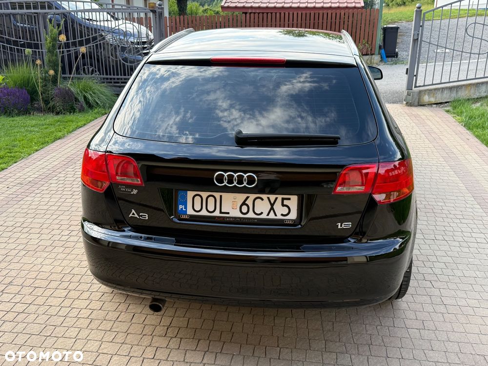 Audi A3 Sportback 1.6 Ambition - 5