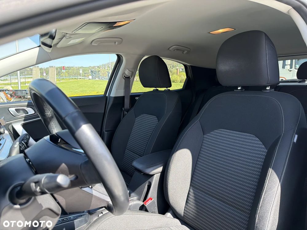 Kia XCeed 1.5 T-GDI M - 11