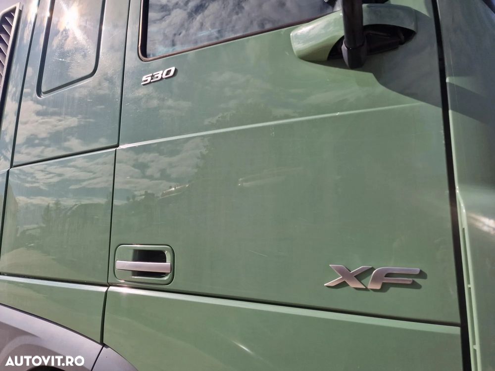 DAF XF 530, KIT BASCULARE, Cutie AUTOMATA+INTARDER 6 trepte, fuste sasiu, 530 CP Euro 6, jante ALUMINIU, Anv 315/80R22,5 70% ok, FRIGIDER, 2 paturi, girofaruri, parasolar, posibilietate leasing 3 ani, PROMOTIE 22.900 EUR+Tva - 4