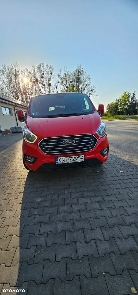 Ford Tourneo Custom - 15