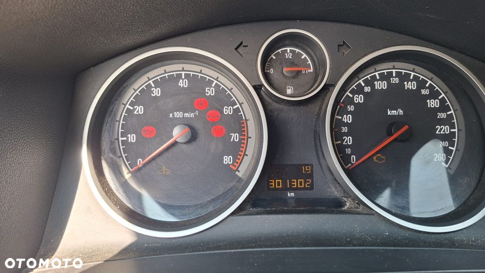 Opel Zafira 1.8 Sport - 10