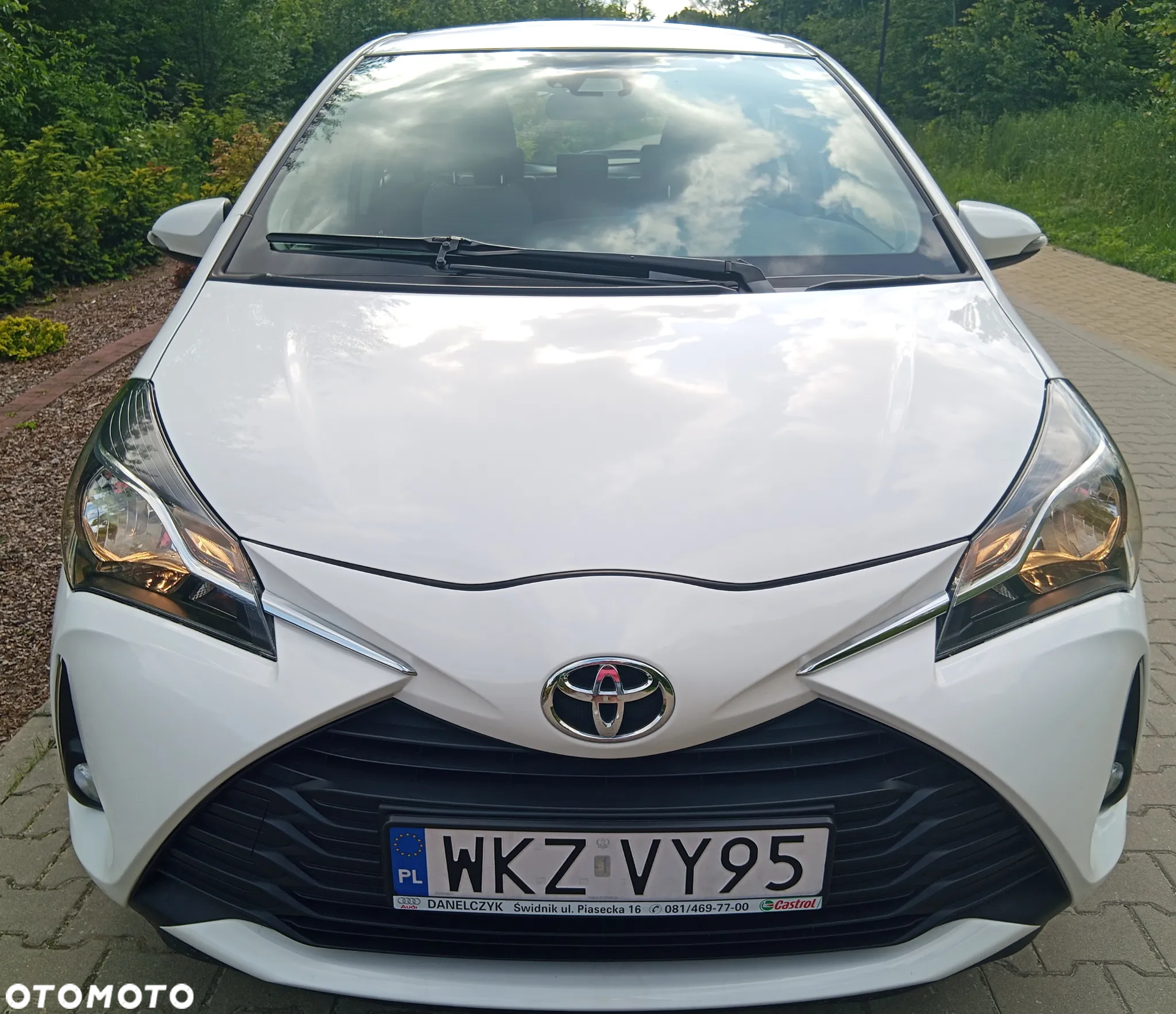 Toyota Yaris - 12
