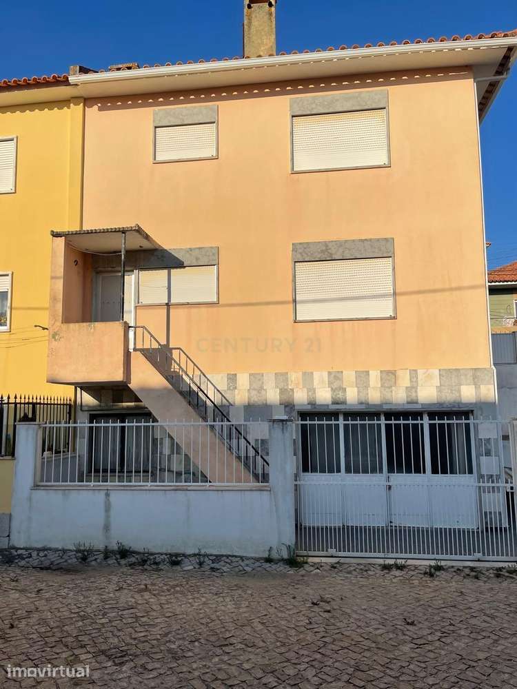 Espaçosa Moradia T3 em São Domingos de Rana, Cascais - Grande imagem: 2/15