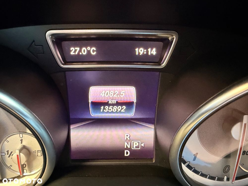 Mercedes-Benz GLA 200 (CDI) d 7G-DCT AMG Line - 16