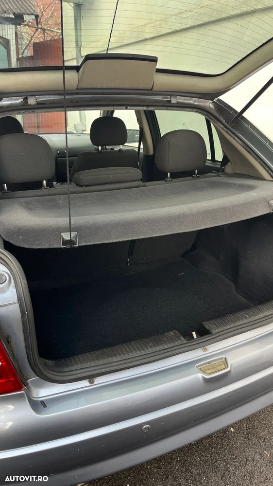 Opel Astra Classic 1.4i - 7