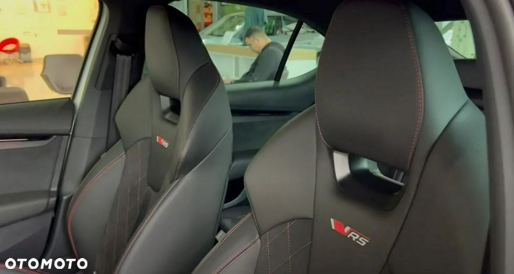 Skoda Octavia 2.0 TSI RS DSG - 10