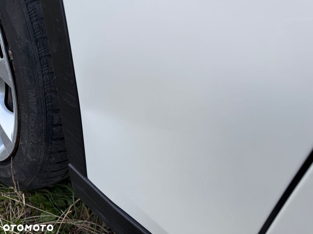 BMW X1 xDrive18d xLine - 14
