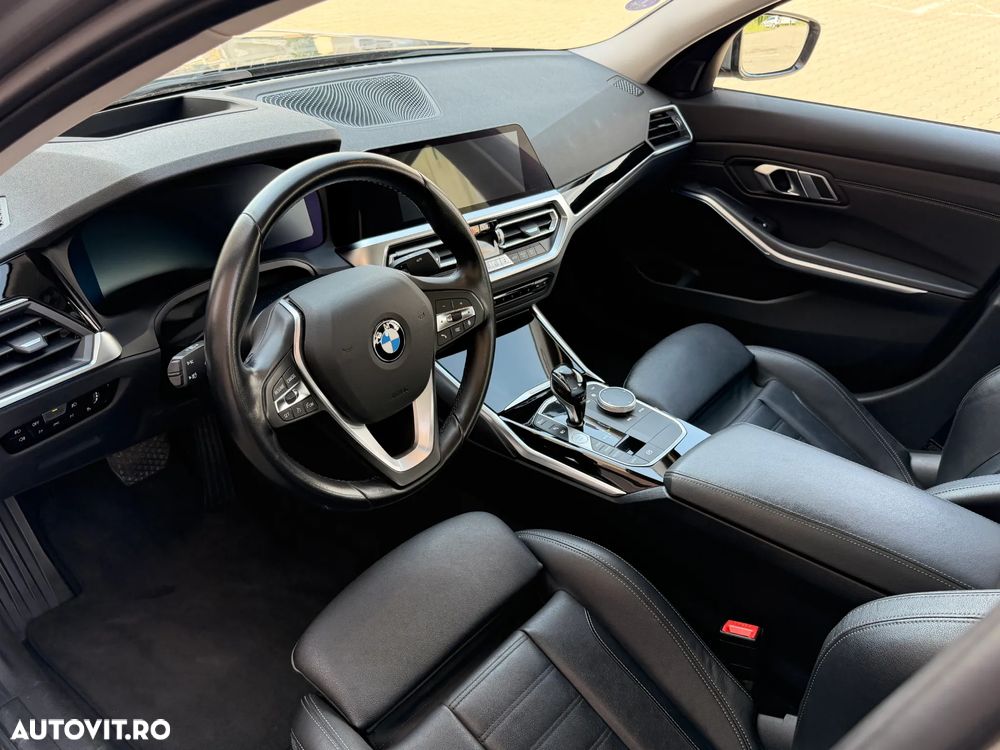 BMW Seria 3 330e Aut. Sport Line - 11