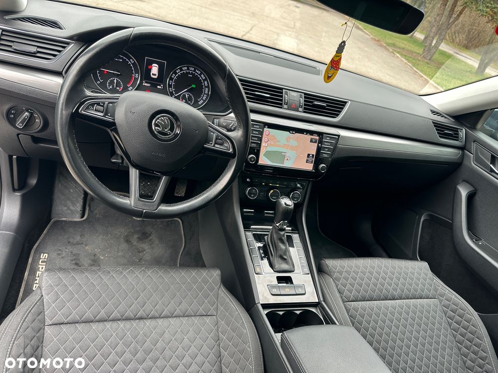 Skoda Superb 2.0 TDI DSG Ambition - 12