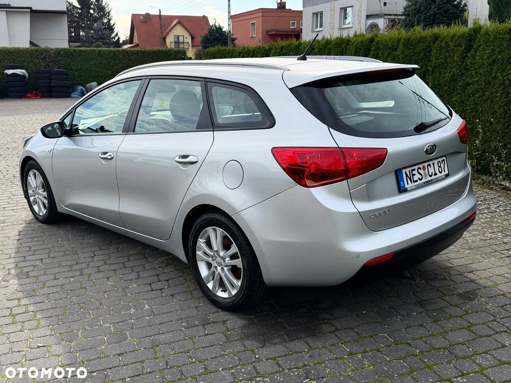 Kia Ceed - 5