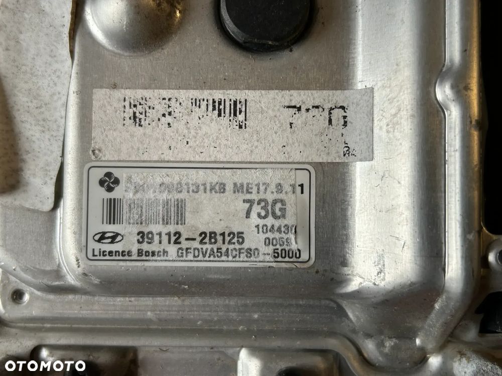 Komputer sterownik silnika ECU Hyundai I30 39112-2B125 - 2