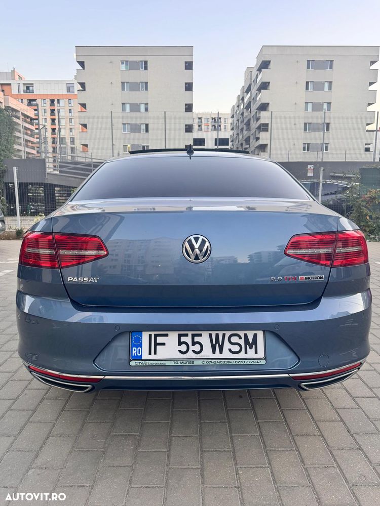 Volkswagen Passat - 4