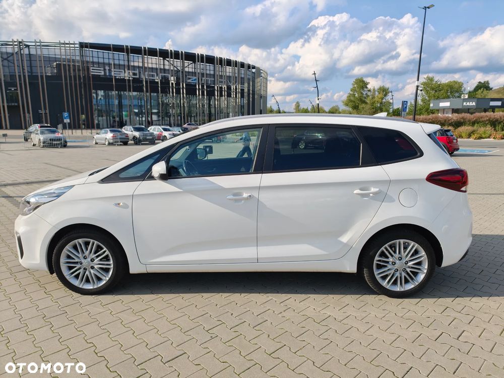 Kia Carens 1.6 GDI Dream-Team Edition - 6