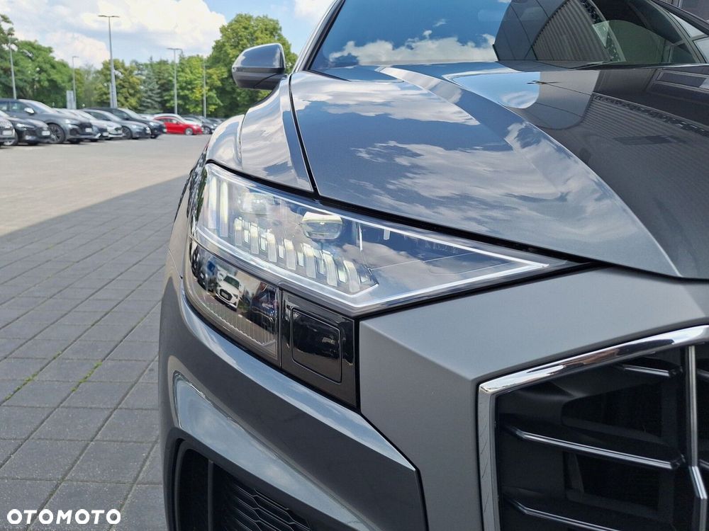 Audi Q8 - 30